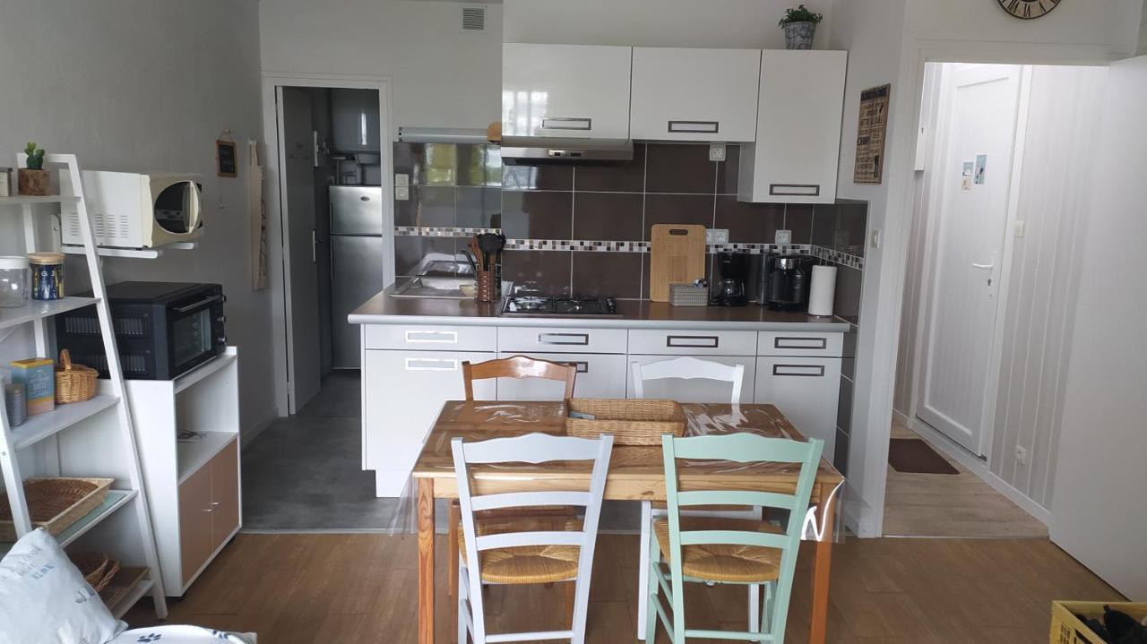 Les Becs - Appartement Bord De Mer, 1 Chambre Сент-Илер-де-Рие Екстериор снимка